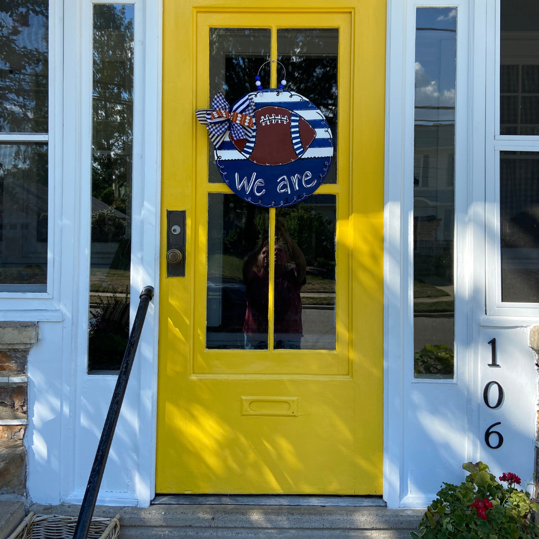 top fan football circle sign